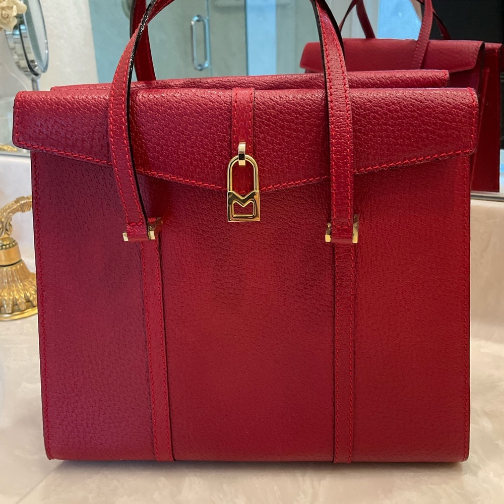 Michael Kors red pebbled leather purse, Excellent Condition - Picture 2 of 16